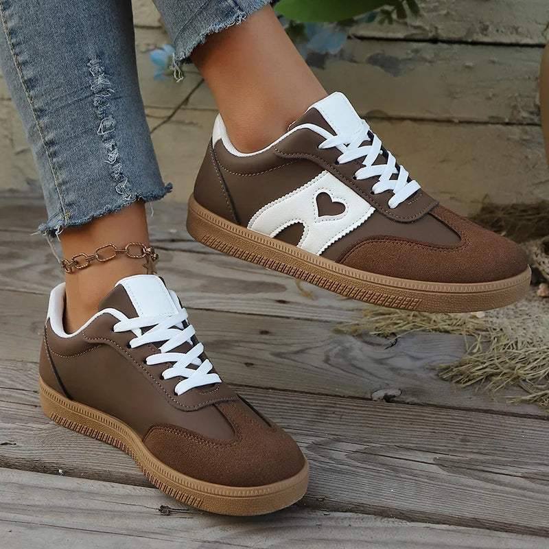 Lightweight Fashion Sneakers for Women Breathable Non Slip Casual Sports Shoes Woman Comfortable Lace Up Flat Sneakers Plus Size American Fitness CLub